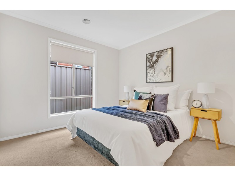 29 Bowral Loop, Craigieburn VIC 3064