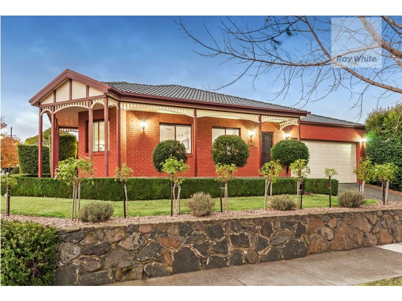 16 Burniston Avenue, Craigieburn VIC 3064