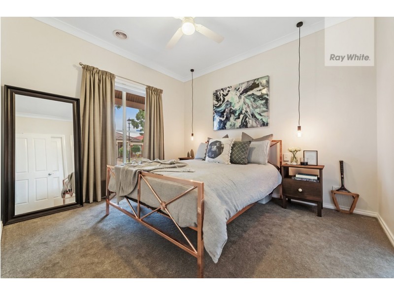 7 Bowman Glen, Craigieburn VIC 3064