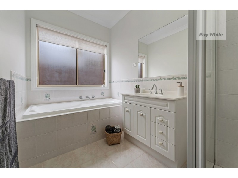 7 Bowman Glen, Craigieburn VIC 3064