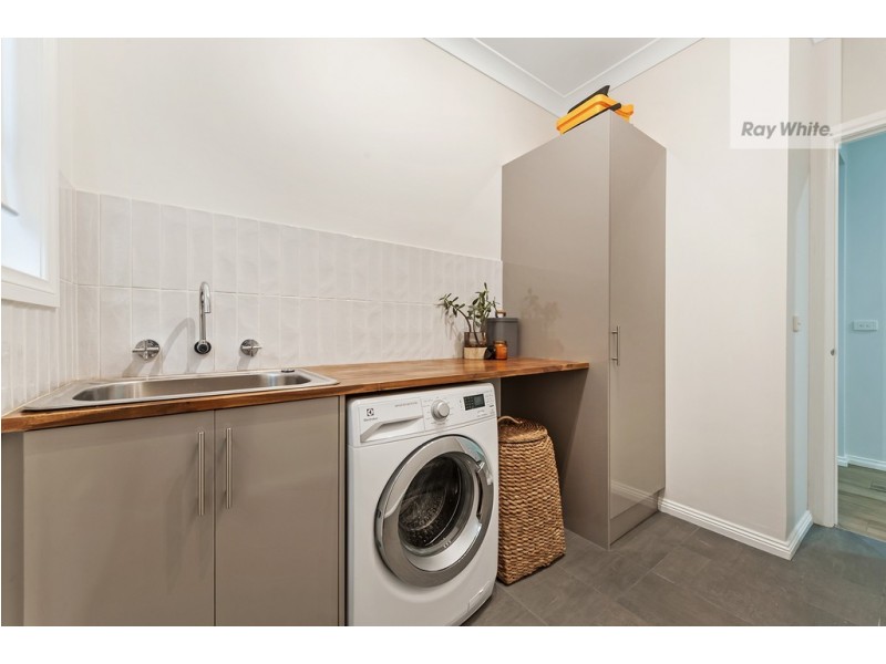 7 Bowman Glen, Craigieburn VIC 3064