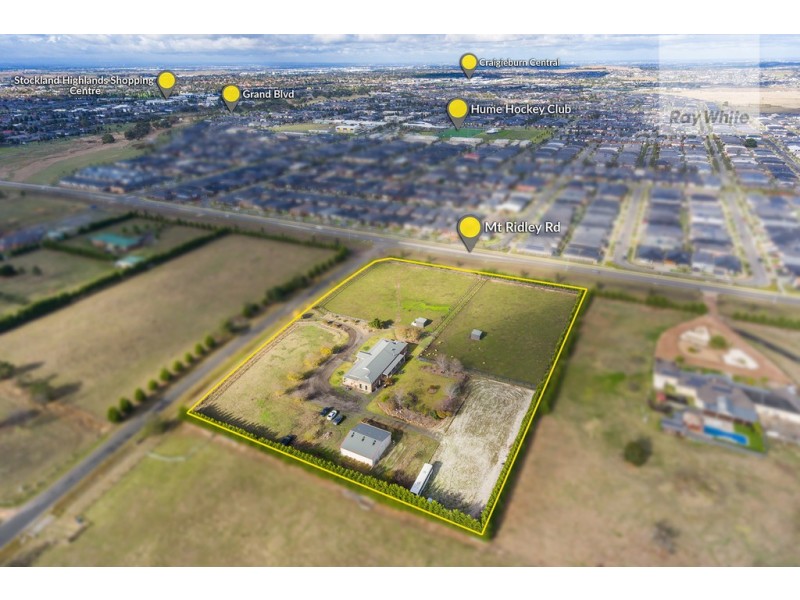 5 Lakeview Drive, Mickleham VIC 3064