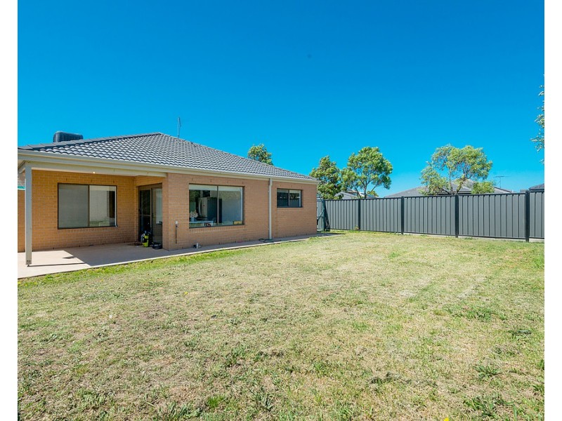 87 Serenity Way, Craigieburn VIC 3064