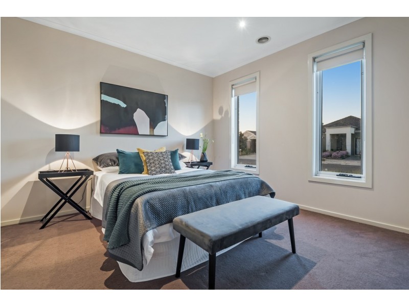 12 Millstream Pass, Craigieburn VIC 3064