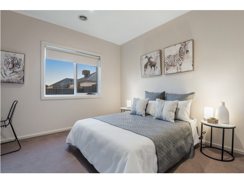 12 Millstream Pass, Craigieburn VIC 3064