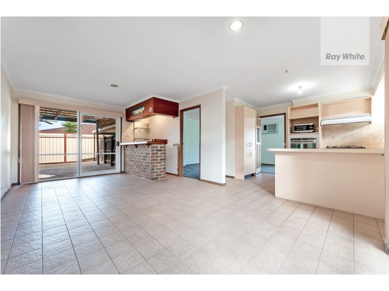 8 Tenby Court, Craigieburn VIC 3064