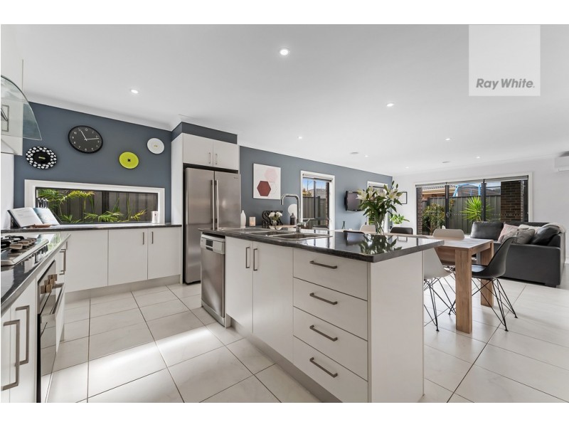 10 Plum Street, Craigieburn VIC 3064