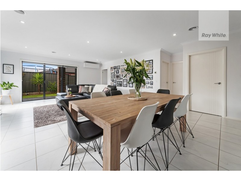 10 Plum Street, Craigieburn VIC 3064