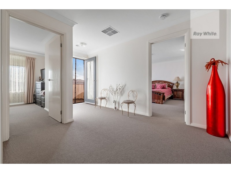 10 Landsdowne Avenue, Mickleham VIC 3064