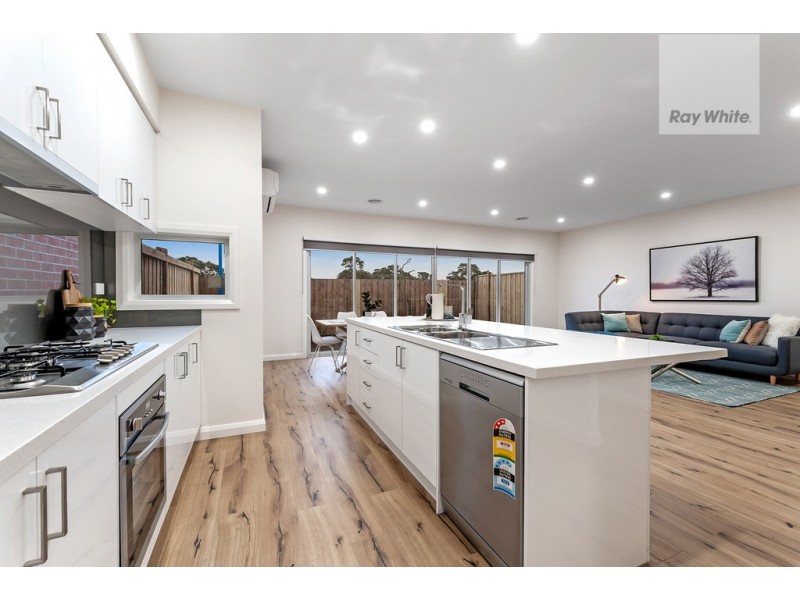 8 Pasture Drive, Mickleham VIC 3064