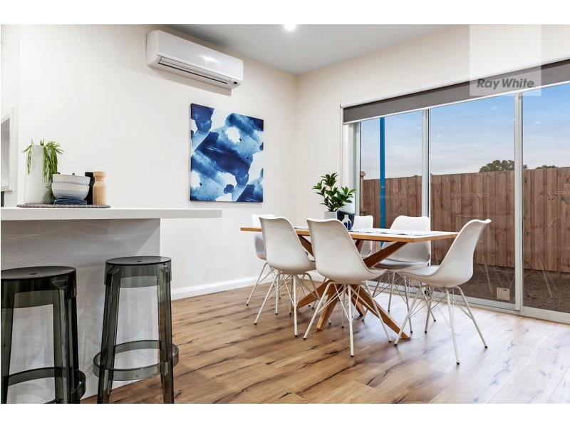 8 Pasture Drive, Mickleham VIC 3064