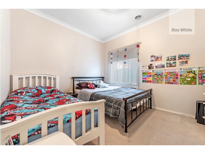 5 Ballarat Court, Craigieburn VIC 3064