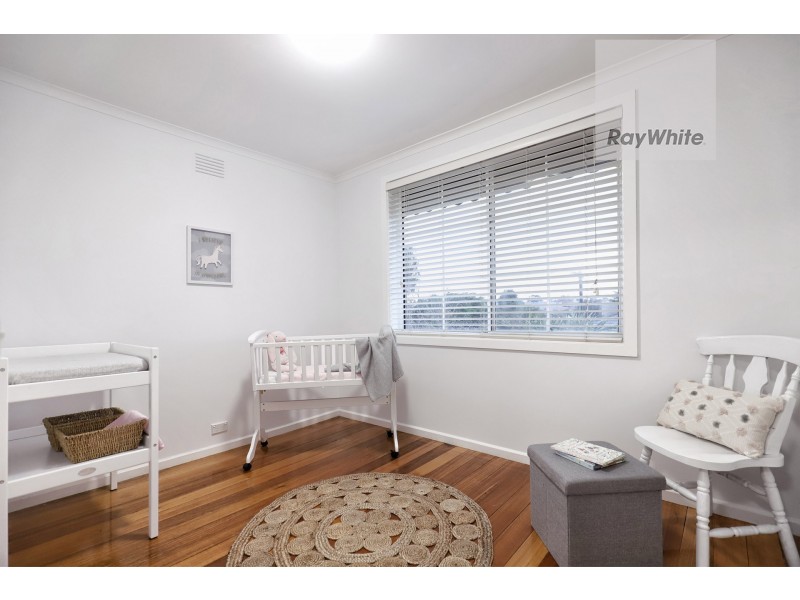 50 Woodstock Drive, Gladstone Park VIC 3043