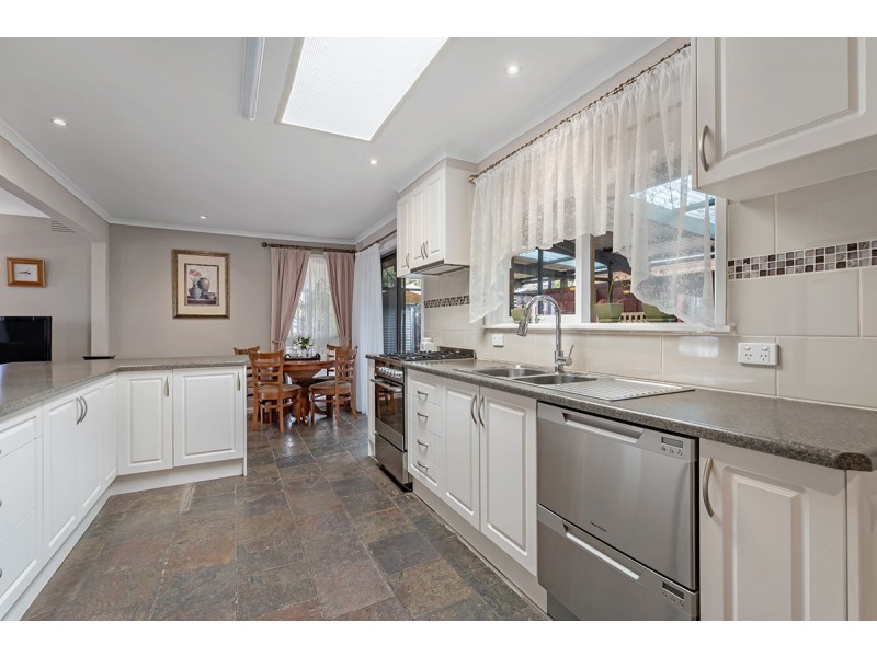 50 Wattleglen Street, Craigieburn VIC 3064