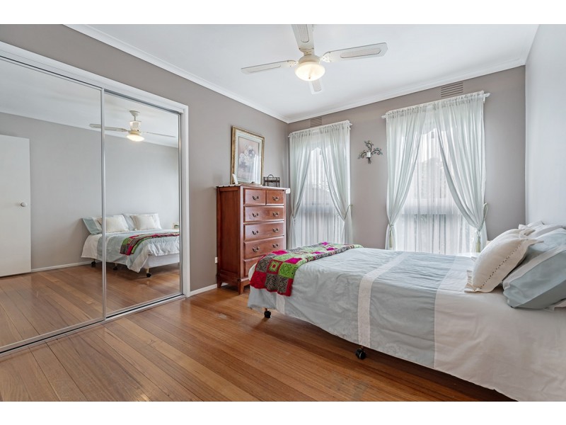 50 Wattleglen Street, Craigieburn VIC 3064