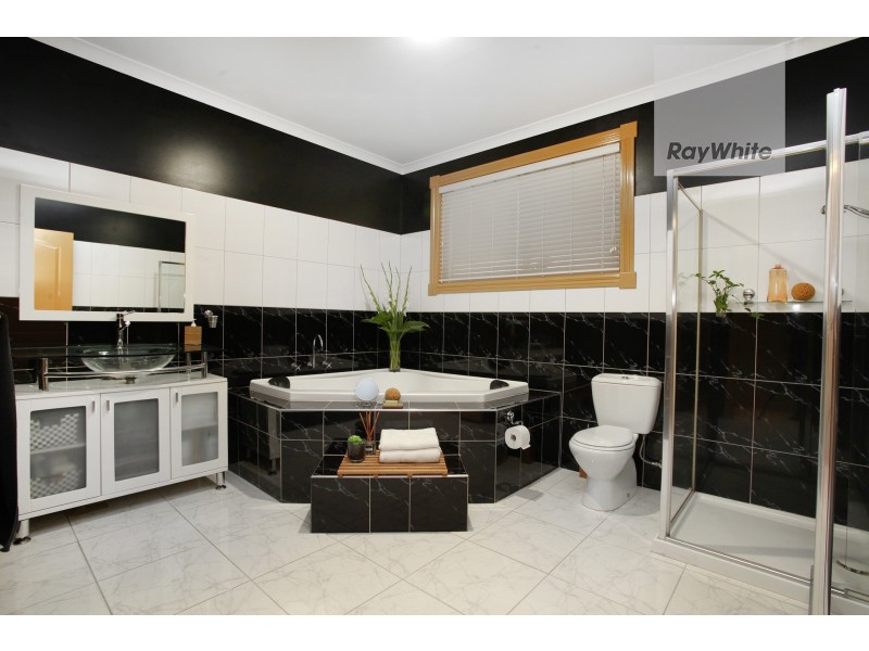 56 Clare Boulevard, Greenvale VIC 3059