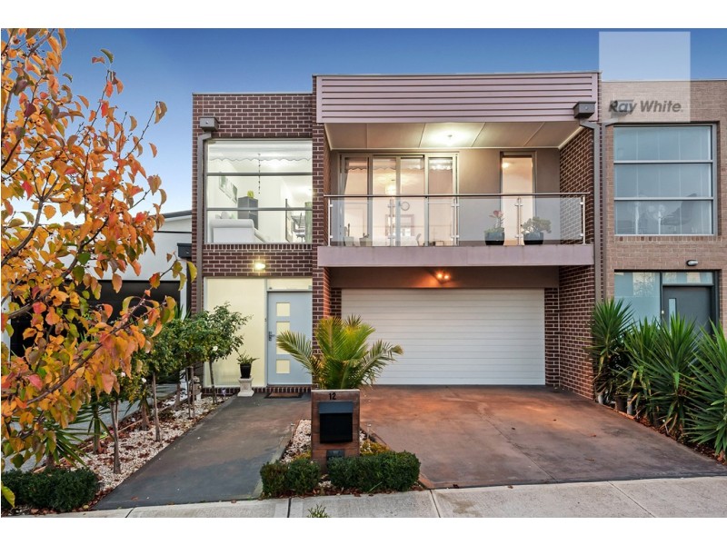 12 Cavell Drive, Craigieburn VIC 3064