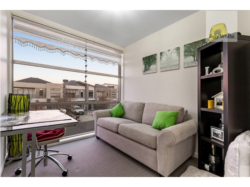 12 Cavell Drive, Craigieburn VIC 3064