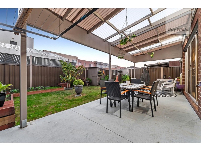 12 Cavell Drive, Craigieburn VIC 3064