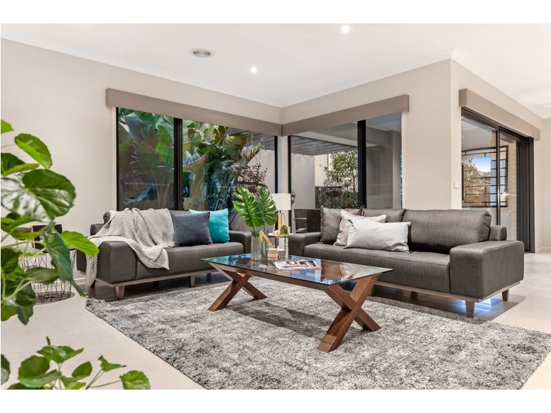 31 Dashing Road, Craigieburn VIC 3064