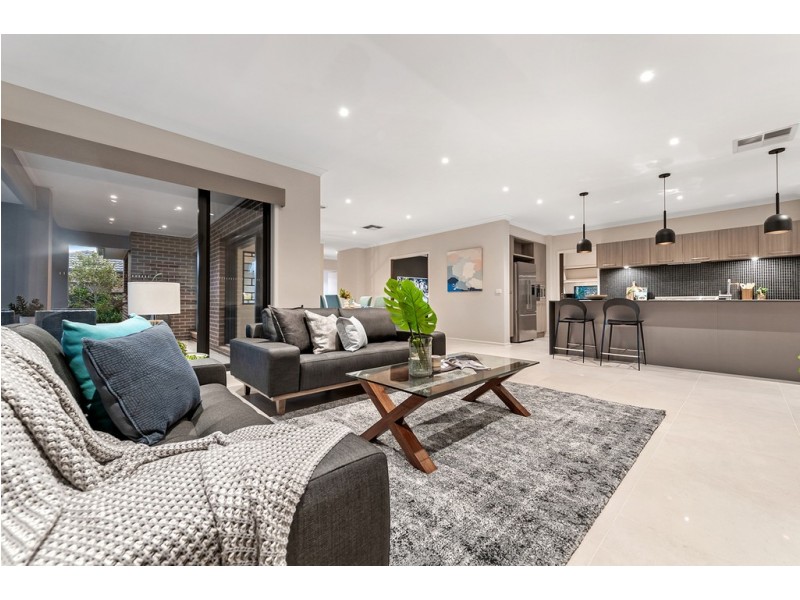 31 Dashing Road, Craigieburn VIC 3064