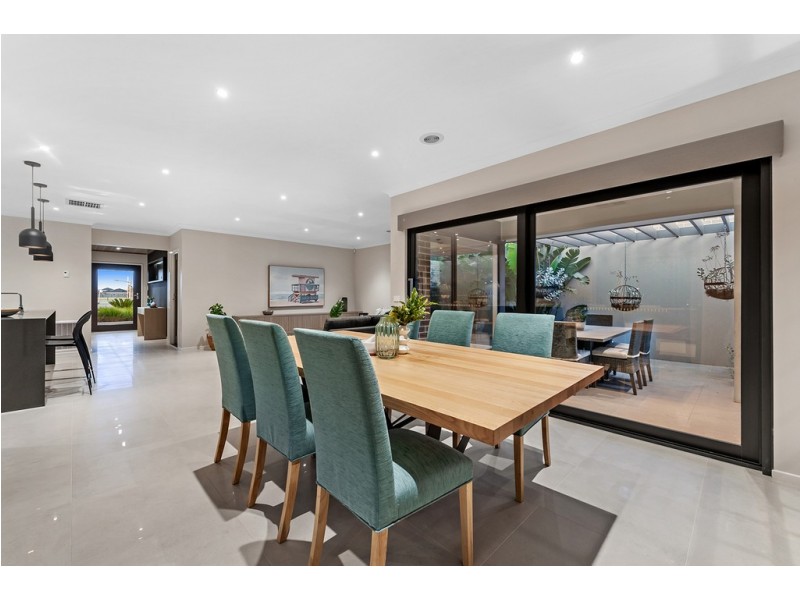 31 Dashing Road, Craigieburn VIC 3064