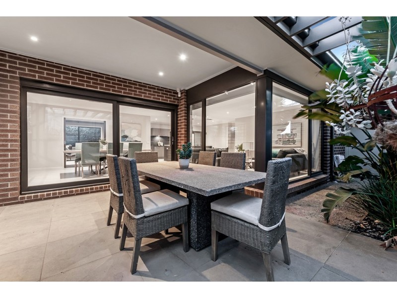 31 Dashing Road, Craigieburn VIC 3064