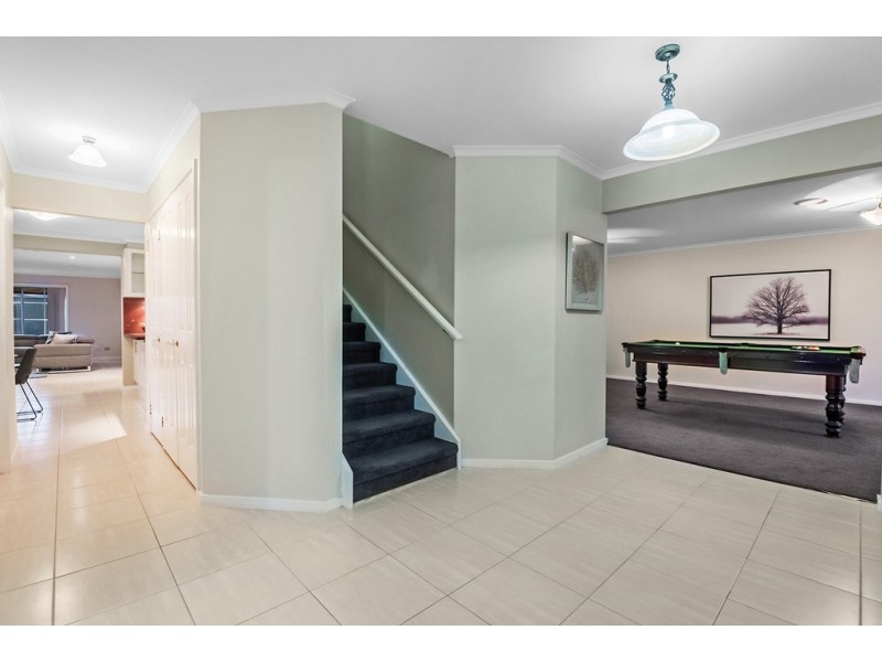 6 Ramsbury Street, Craigieburn VIC 3064