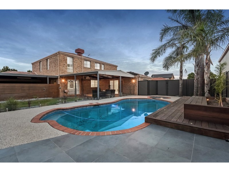 6 Ramsbury Street, Craigieburn VIC 3064