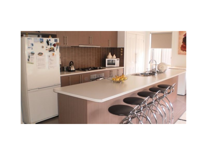 64 Grevillea Street, Craigieburn VIC 3064