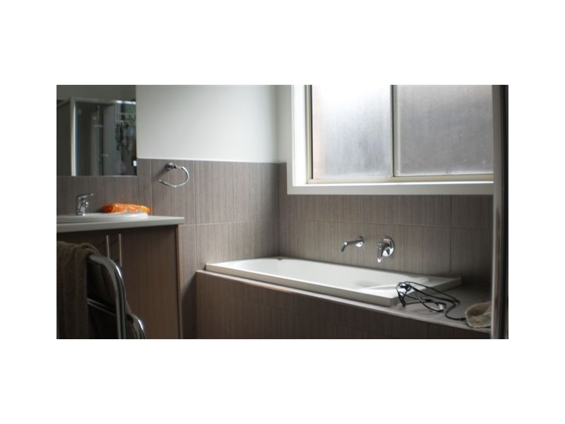 64 Grevillea Street, Craigieburn VIC 3064