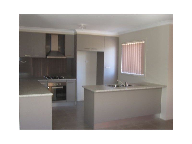 19 Humber Street, Craigieburn VIC 3064