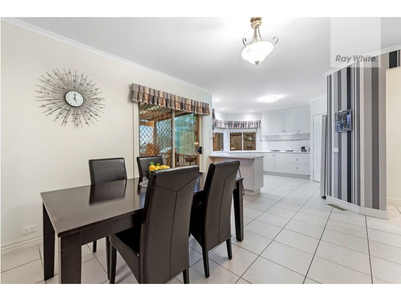 7 Crestmont Terrace, Craigieburn VIC 3064
