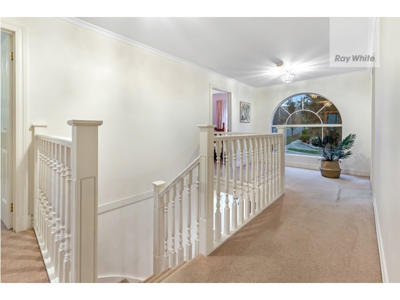 7 Crestmont Terrace, Craigieburn VIC 3064