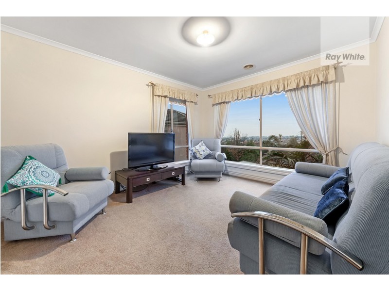 7 Crestmont Terrace, Craigieburn VIC 3064