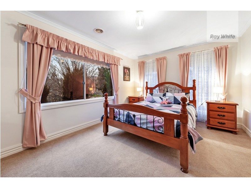 7 Crestmont Terrace, Craigieburn VIC 3064