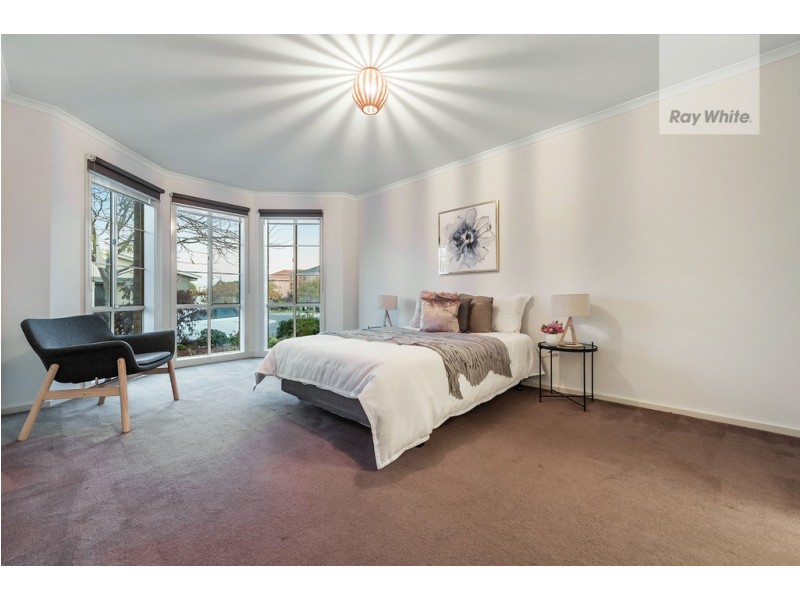 9 Hurlingham Way, Craigieburn VIC 3064