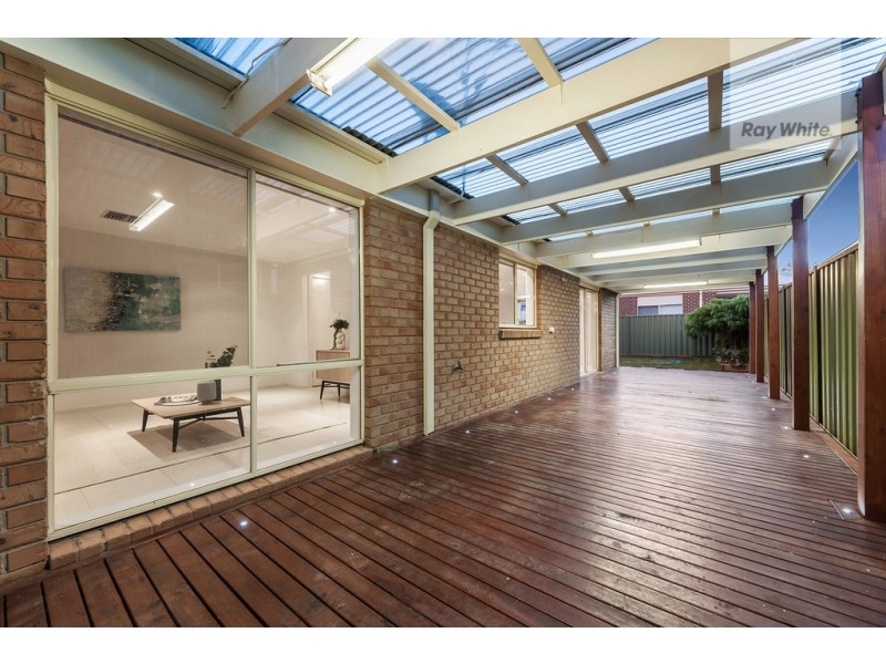 9 Hurlingham Way, Craigieburn VIC 3064