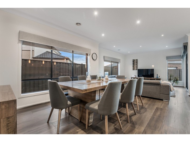 26 Mangrove Way, Craigieburn VIC 3064