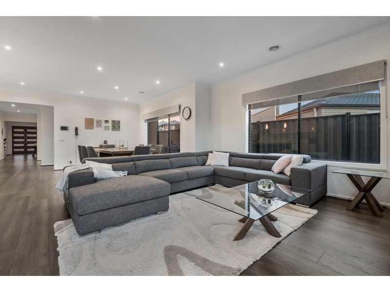 26 Mangrove Way, Craigieburn VIC 3064