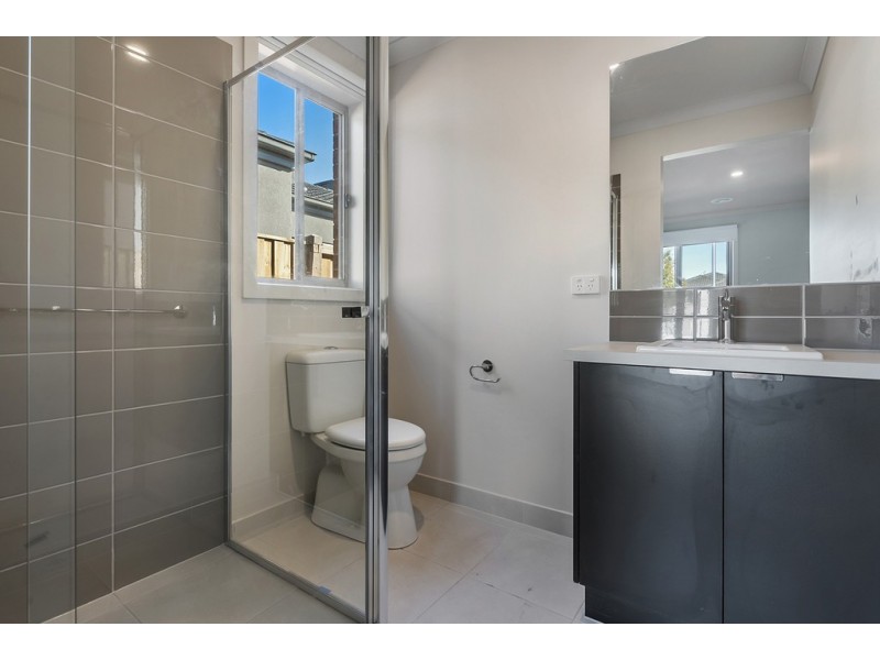 9 Yarradale Drive, Mickleham VIC 3064