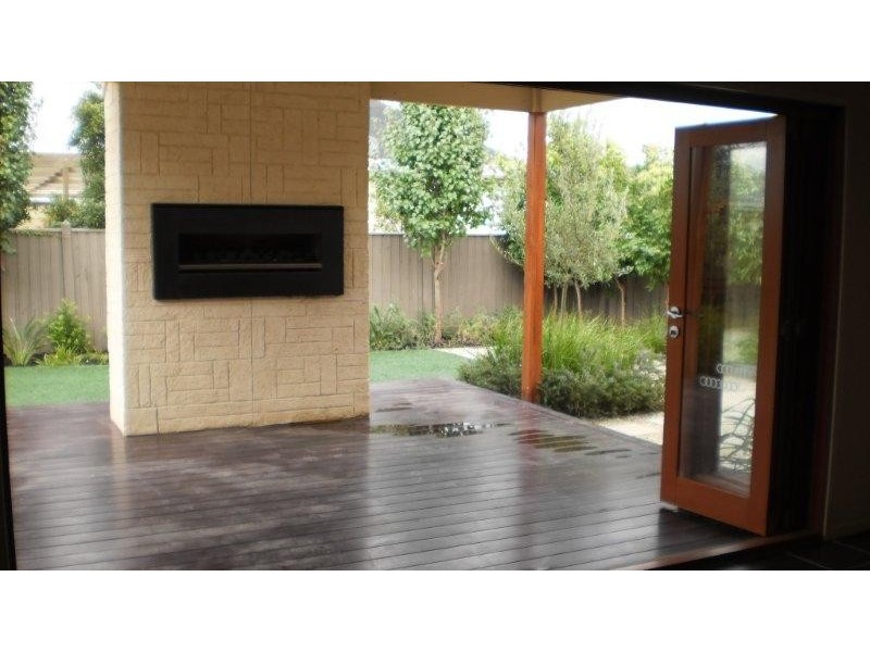 10 Madison Street, Craigieburn VIC 3064