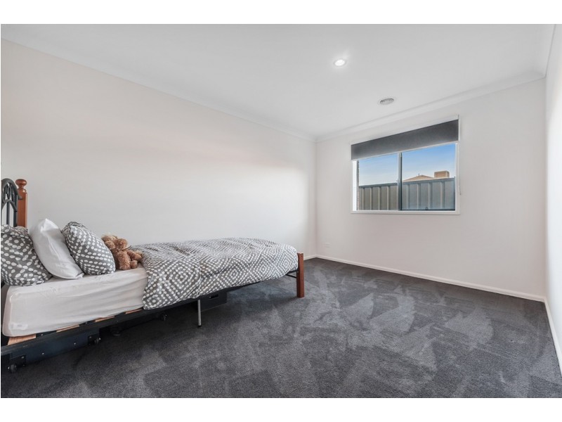 5 Bilby Street, Craigieburn VIC 3064