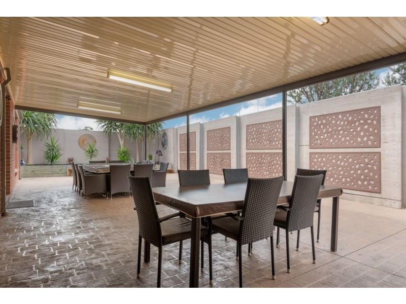 37 Flagstaff Loop, Craigieburn VIC 3064