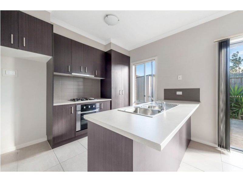 9 Leveque Loop, Craigieburn VIC 3064