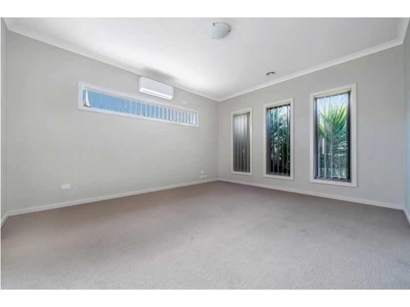 9 Leveque Loop, Craigieburn VIC 3064