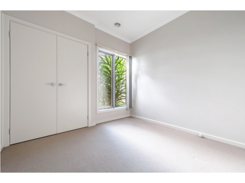 9 Leveque Loop, Craigieburn VIC 3064