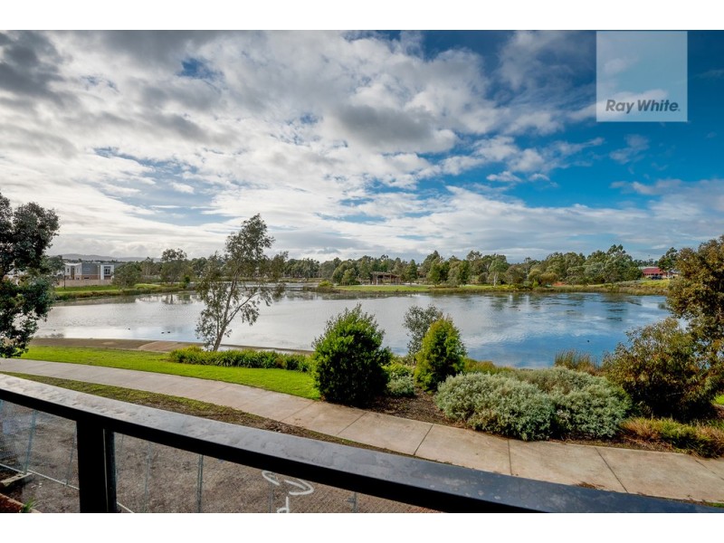 8/70 Hazel Glen Drive, Doreen VIC 3754