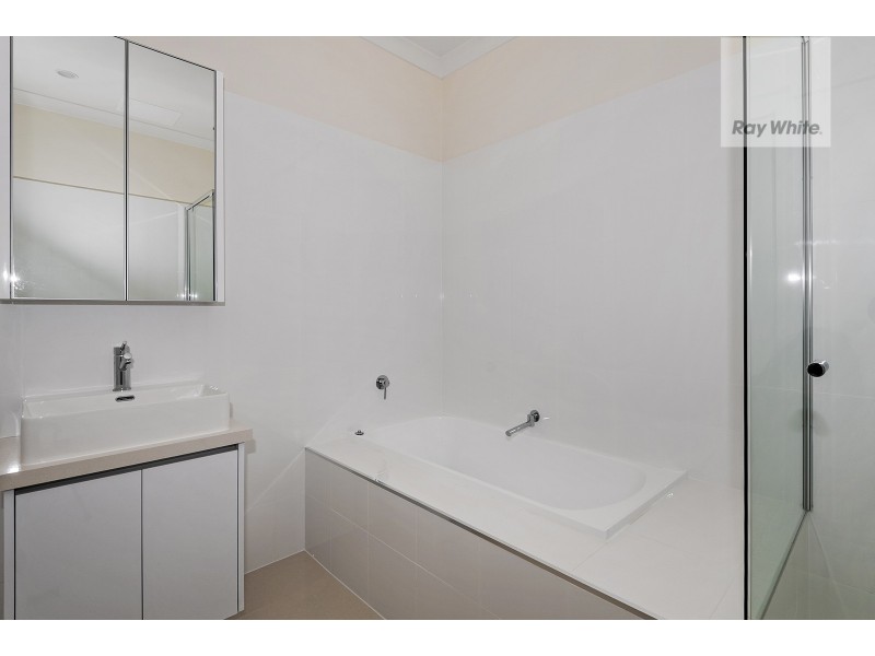 7/70 Hazel Glen Drive, Doreen VIC 3754