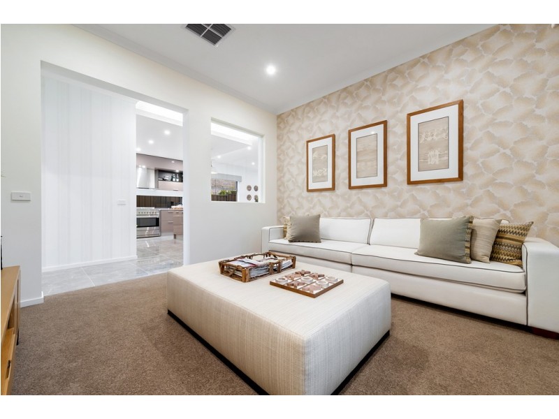 13 Montreal Circuit, Craigieburn VIC 3064